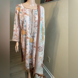 Pakistani Personalized & Customized Shalwar Kameez